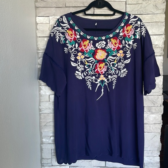 Embroidered Tunic. Never Worn. - Picture 2 of 6